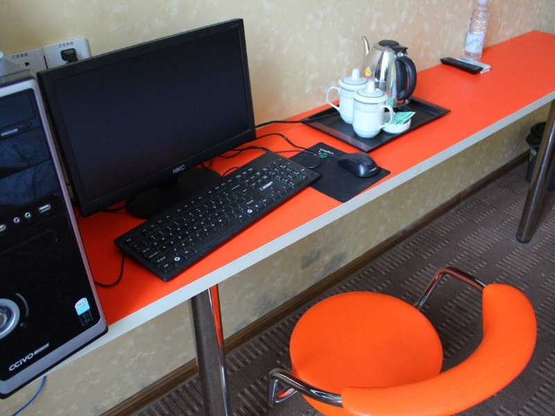 hotelPic