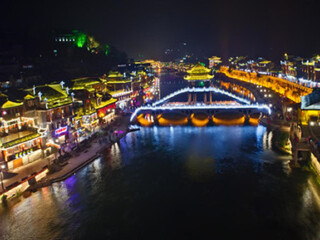 湖南張家界旅游要多少錢跟團(tuán)_湖南張家界八月份旅游_湖南張家界半自由行