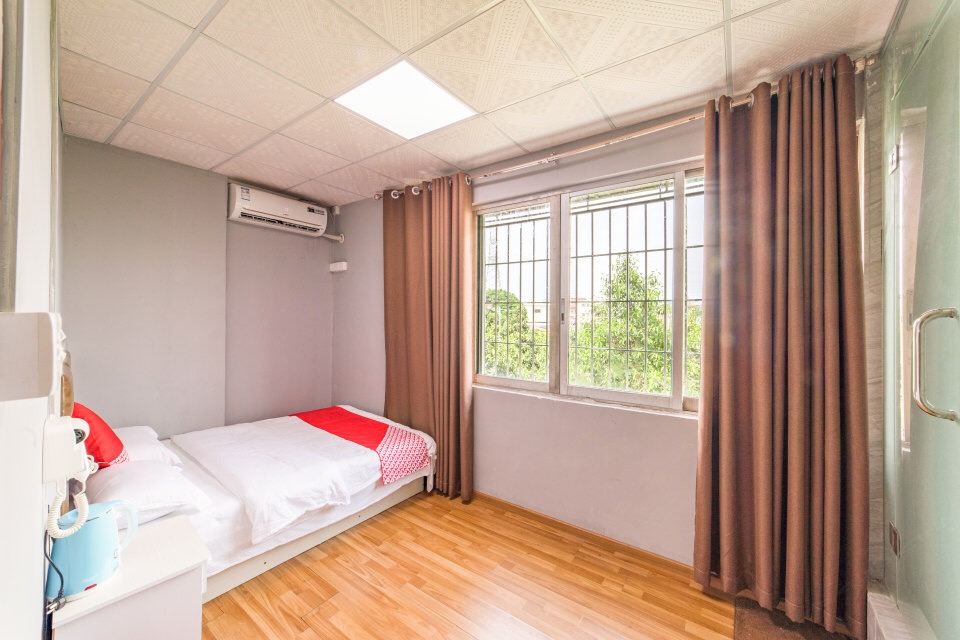 豪华大床房