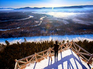 怎么去亞布力雪鄉(xiāng)旅游_亞布力雪鄉(xiāng)自由行旅游團(tuán)_旅行團(tuán)亞布力雪鄉(xiāng)游
