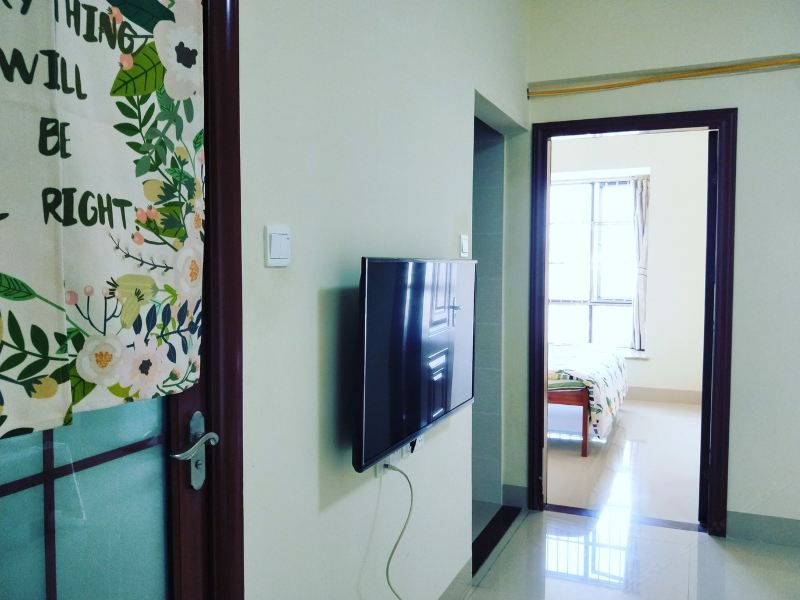 hotelPic
