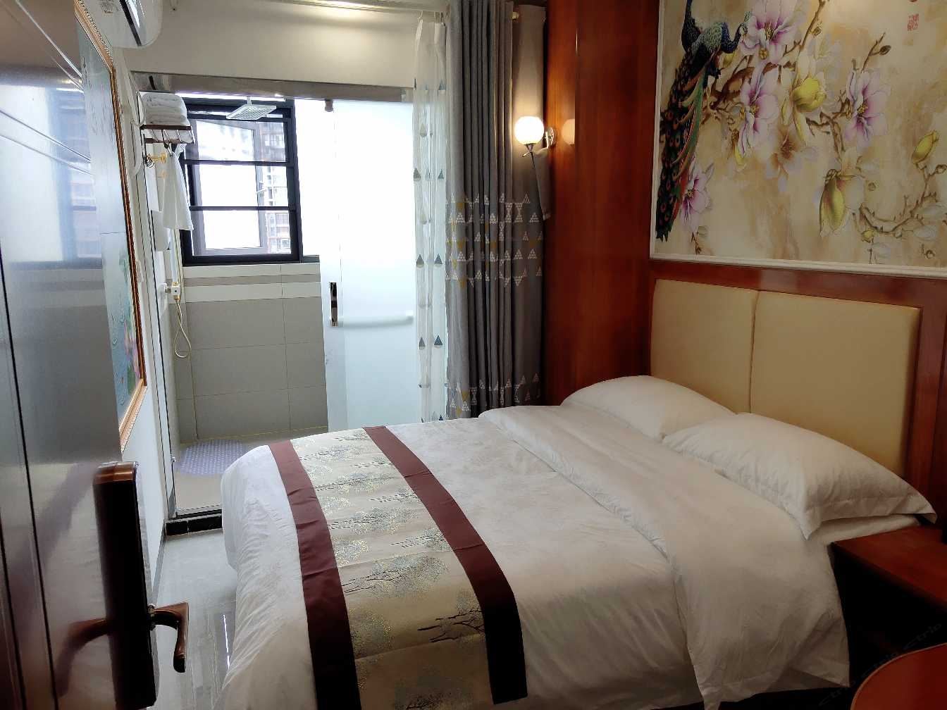 豪华情侣房