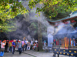 旅游去廬山_廬山八月份旅游_到廬山旅游