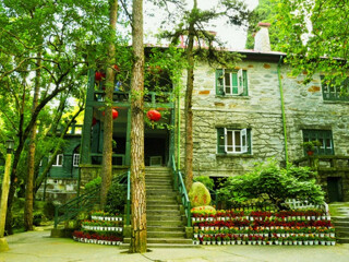旅游去廬山_廬山八月份旅游_到廬山旅游