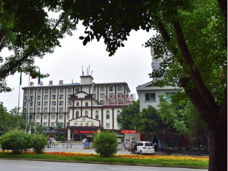 貴州黃果樹瀑布旅游價格多少跟團_貴州黃果樹瀑布旅游路線_貴州黃果樹瀑布游報價