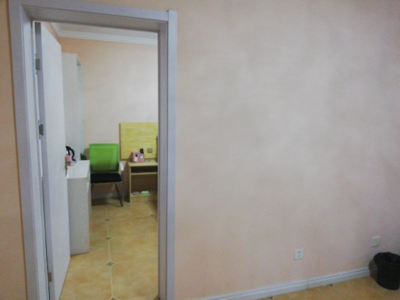 hotelPic