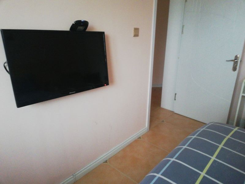 hotelPic