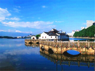 旅游去廬山_廬山八月份旅游_到廬山旅游