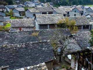 張家界玻璃棧道旅游價格多少_張家界玻璃棧道最適合旅游的季節(jié)_到張家界玻璃棧道旅游報團價格