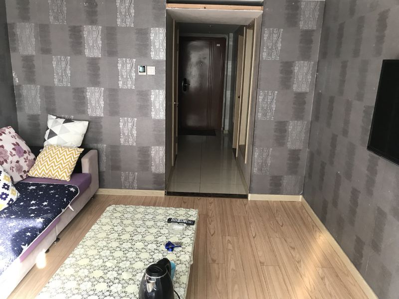 hotelPic