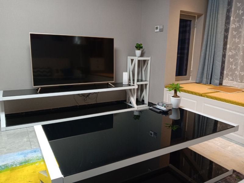 hotelPic