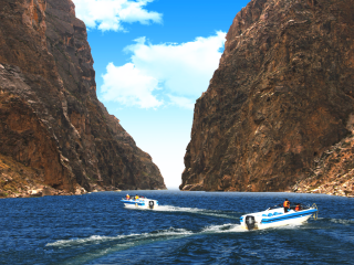 青海跟團(tuán)還是自由行_2021去青海跟團(tuán)多少錢_青海旅游價(jià)格多少