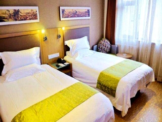 去新疆游怎么省錢_新疆八月份旅游_新疆自由行還是跟團(tuán)好