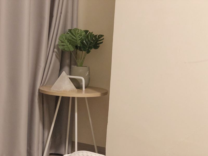 hotelPic