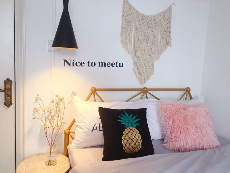 hotelPic