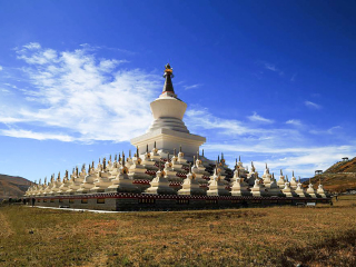 稻城亞丁旅游大約多少錢_到稻城亞丁旅游多少錢_組團去稻城亞丁