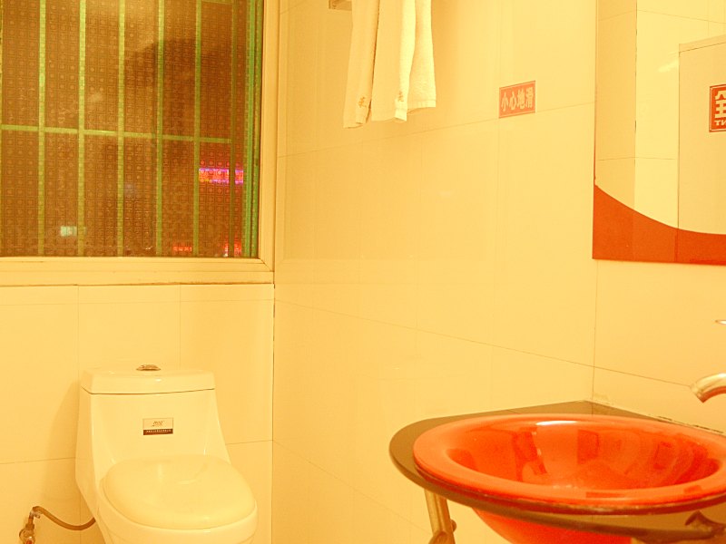 hotelPic