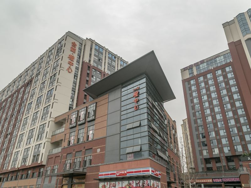 成都犀浦天河亚朵轻居酒店