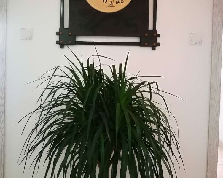 hotelPic