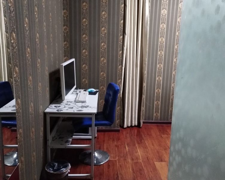 hotelPic