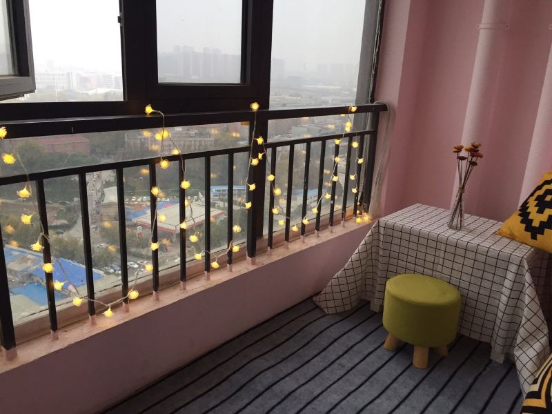 hotelPic