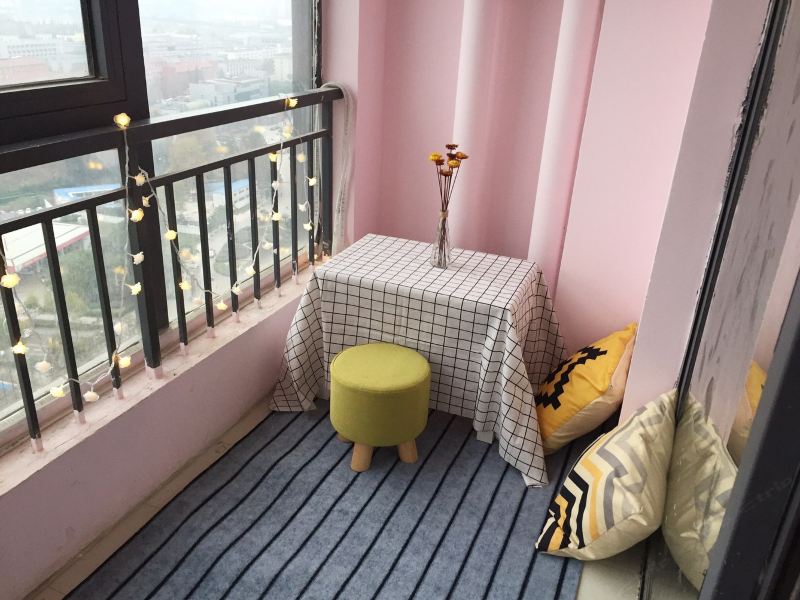 hotelPic