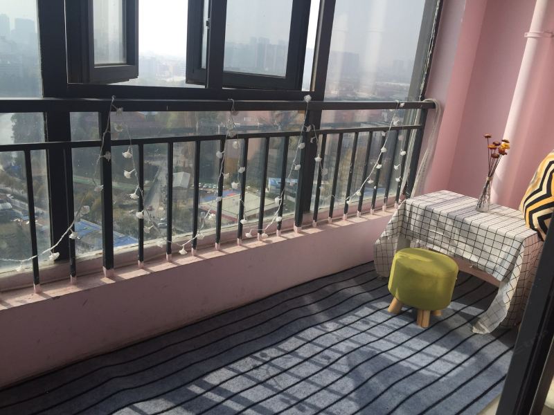 hotelPic