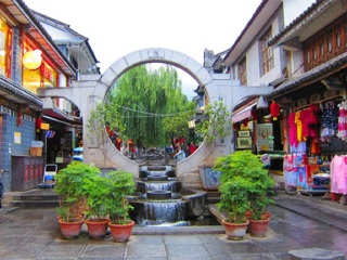 旅游去云南麗江_去云南麗江靠譜的旅行團(tuán)_2021去云南麗江跟團(tuán)多少錢