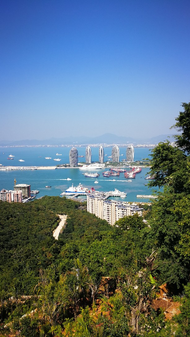 我们在海口,春节想去三亚,5大1小,我心仪蜈支洲