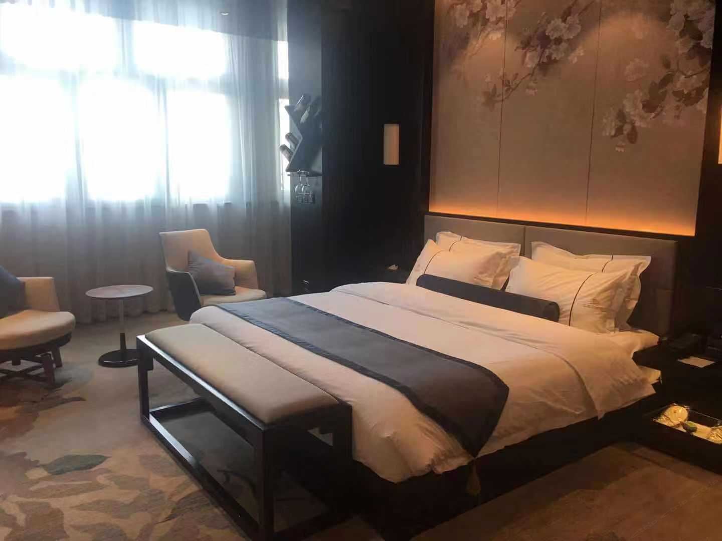 尊美大床房