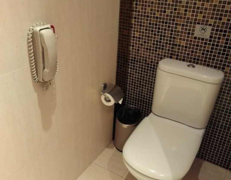 hotelPic