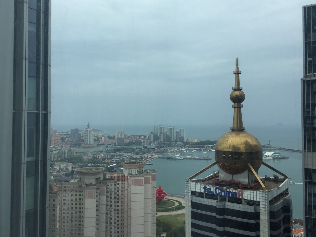 雅致海景家庭套房
