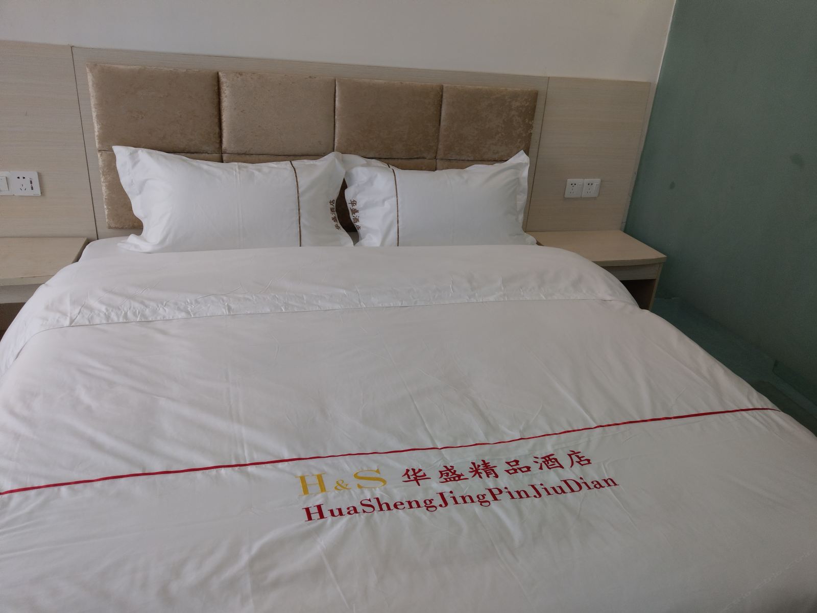 豪华单床房