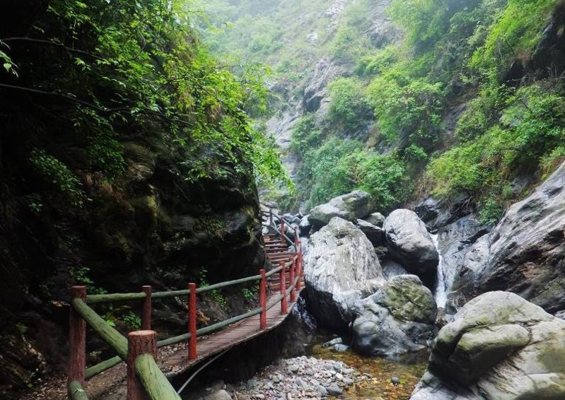 陕西西安金龙峡一日游 西安市三环内接送(2-6人小团)