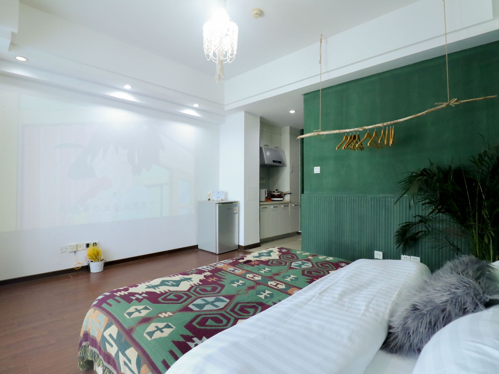 摩洛哥投影大床房