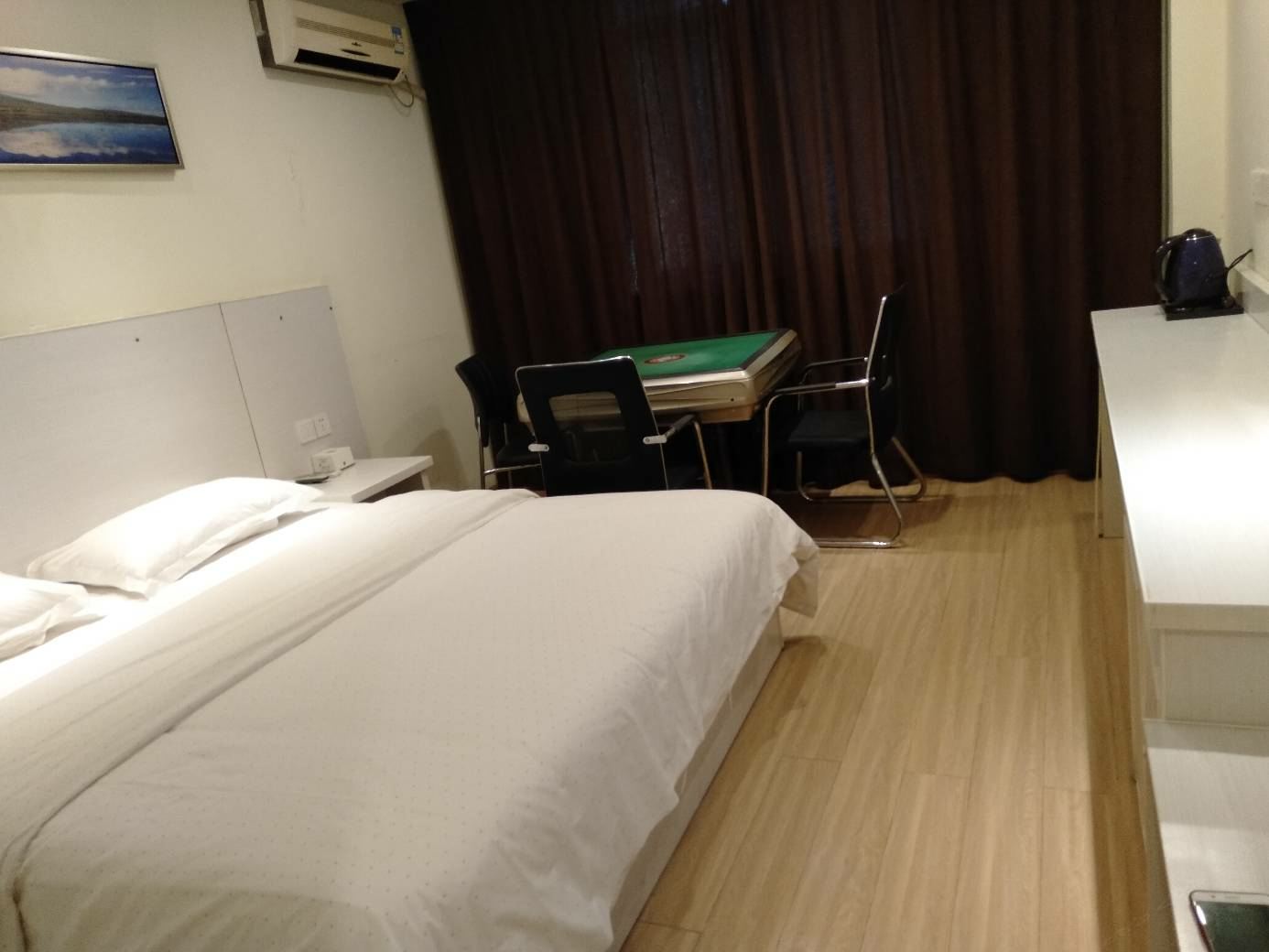 豪华商务棋牌房