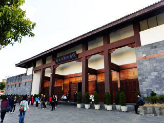 麗江瀘沽湖跟團(tuán)游與自由行_麗江瀘沽湖游組團(tuán)_去麗江瀘沽湖旅游多少錢(qián)