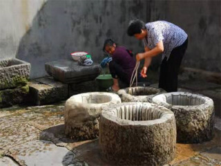 昆明跟团旅游社_昆明游旅行团_公司去昆明游