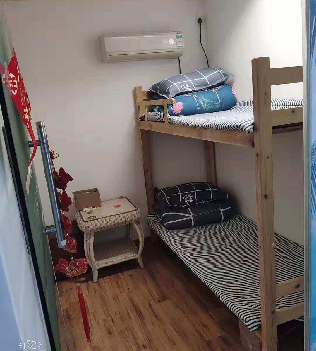 双人间(床位)(公共卫浴)(无窗)