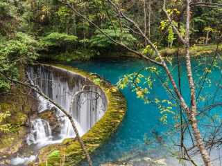 貴州黃果樹瀑布最適合旅游的季節(jié)_貴州黃果樹瀑布游8月份報價_貴州黃果樹瀑布自由行還是跟團(tuán)好