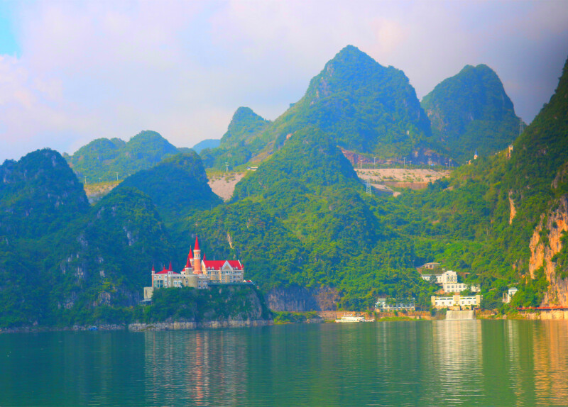 万峰湖             