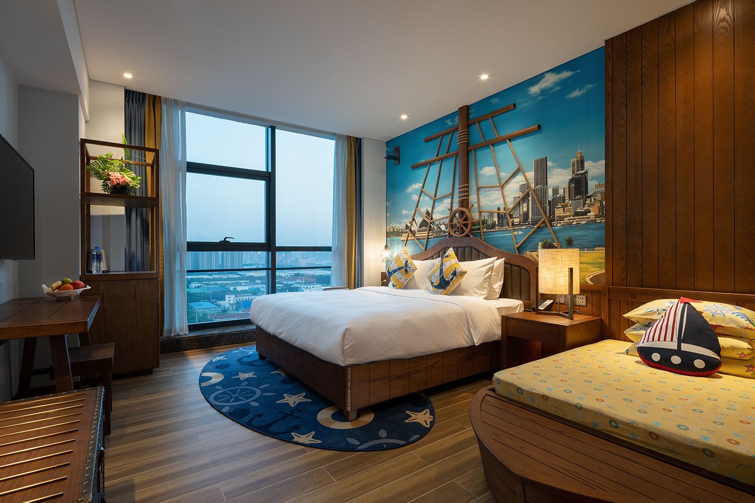 海港亲子房