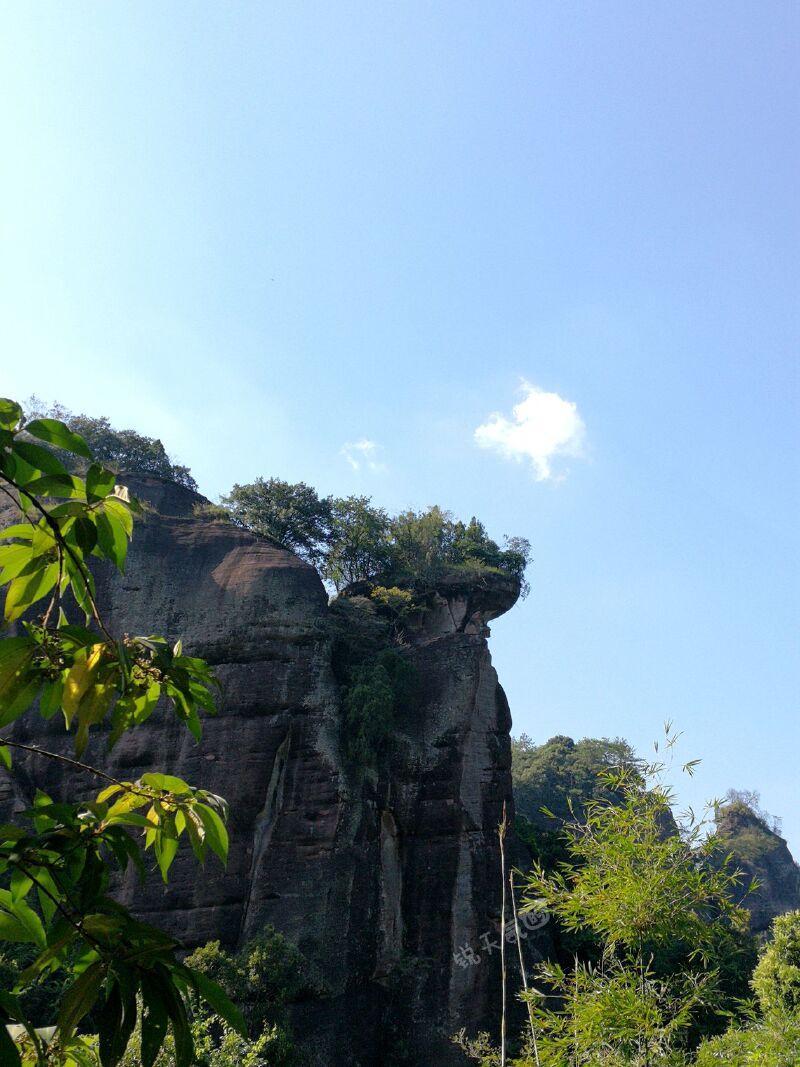 永安百丈岩:它是桃源洞景区的一部分,30余处名胜,却无需门票
