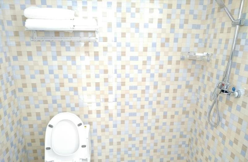 hotelPic