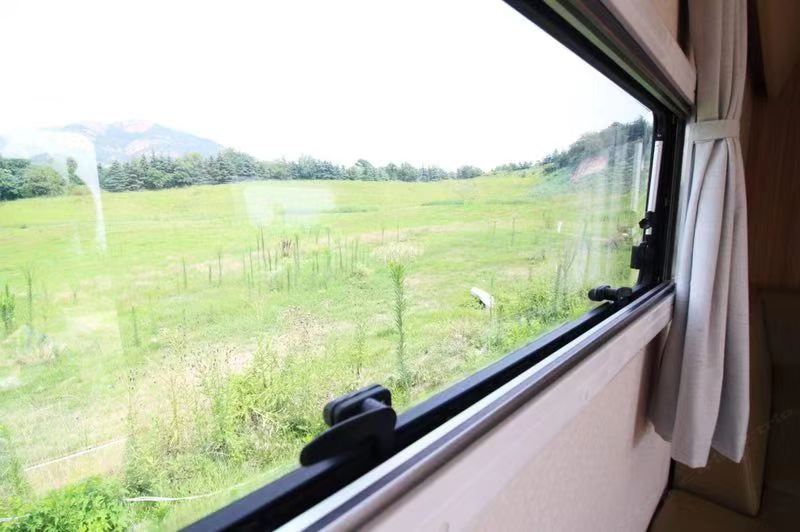 舒适海景四人房车