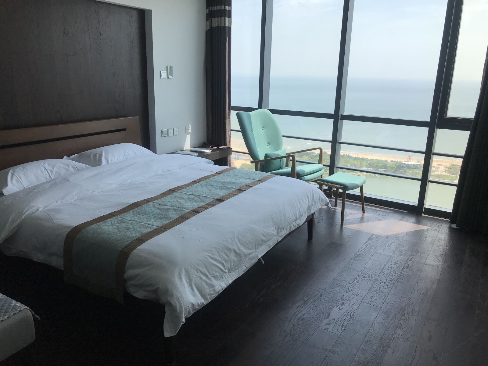 豪华观海双卧套房