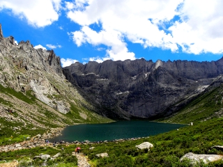 去甘南旅游怎么走_甘南跟团旅行报价_甘南旅游报团多少钱