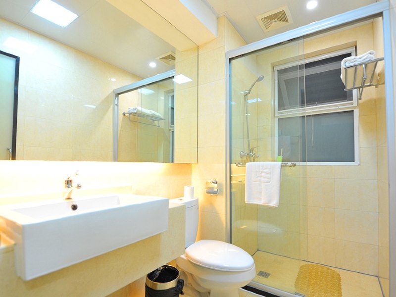 hotelPic