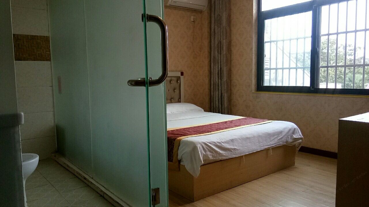 精致双人大床房