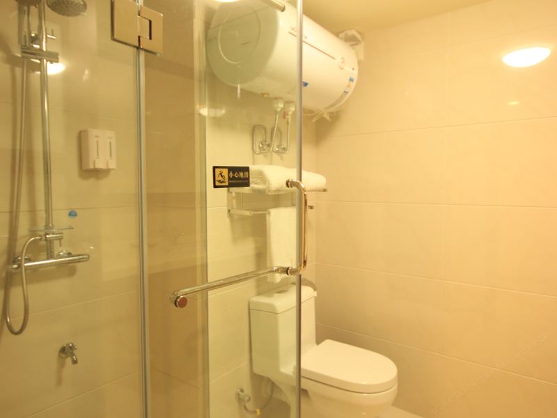 hotelPic